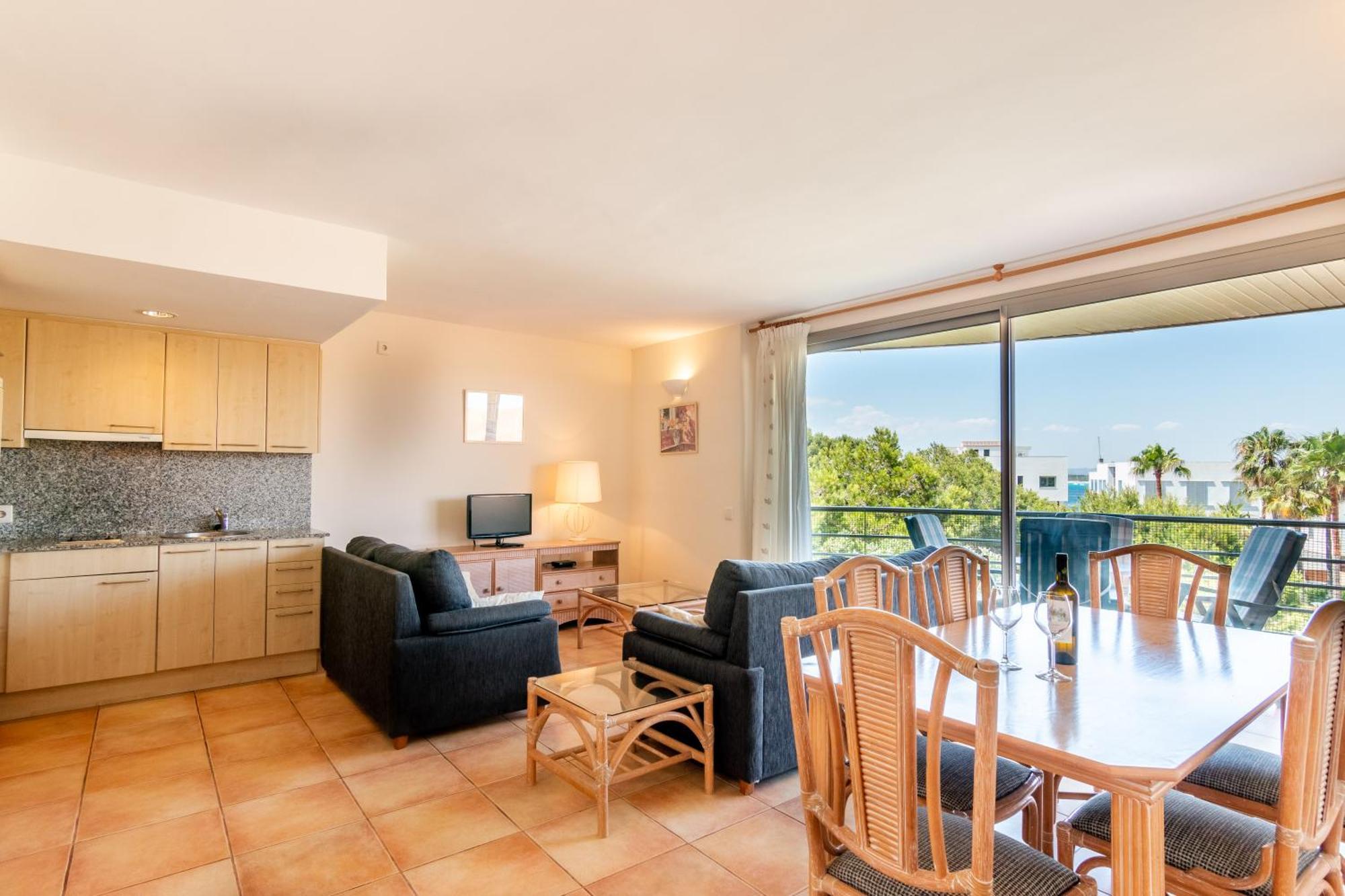Apartment Romani *